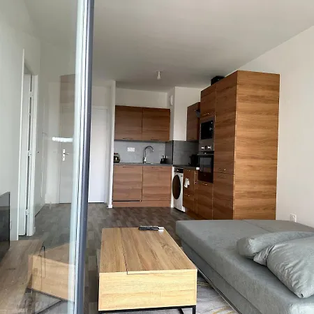 Apartment Agreable 2 Pieces Avec Balcon Et Parking Transports By Immo Kit *