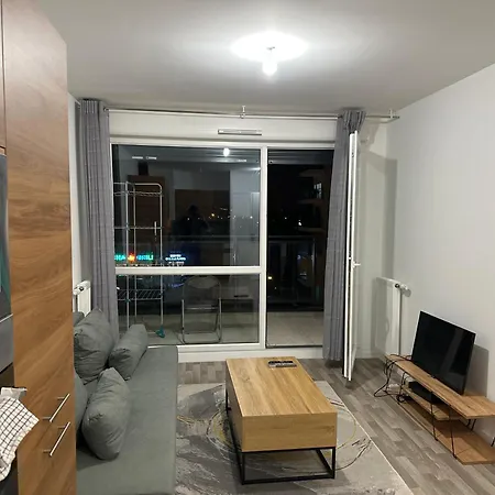 Agreable 2 Pieces Avec Balcon Et Parking Transports By Immo Kit Sarcelles