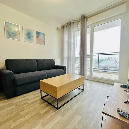 Apartment Agreable 2 Pieces Avec Balcon Et Parking Transports By Immo Kit *