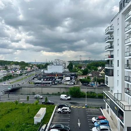 Apartment Agreable 2 Pieces Avec Balcon Et Parking Transports By Immo Kit Sarcelles